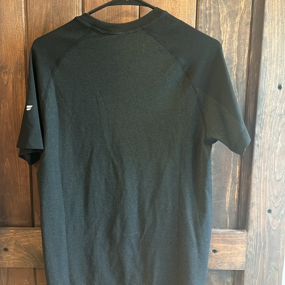 Men’s Fabletics training day tee size small - Picture 6 of 7